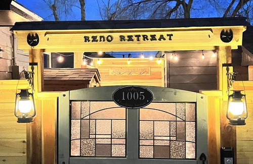 Reno House | Tahoe Studio Spa with Hot Tub and Sauna