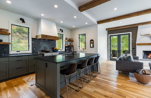 Taos Ski Valley House | Taos Mountain Haus - Luxe Ski Retreat, Hot Tub