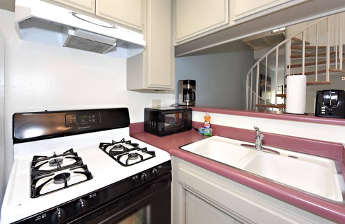 Palms Apartment | The Bagley Penthouse #310