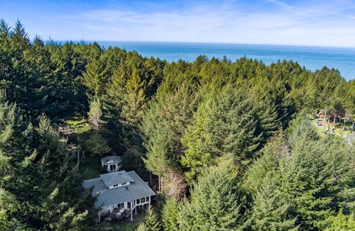 Shelter Cove House | The Black Sands Sanctuary: A Luxury Spa & Family Oasis