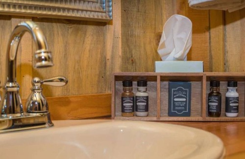 Zion National Park East Entrance Cabin | The Boundary Cabin 2