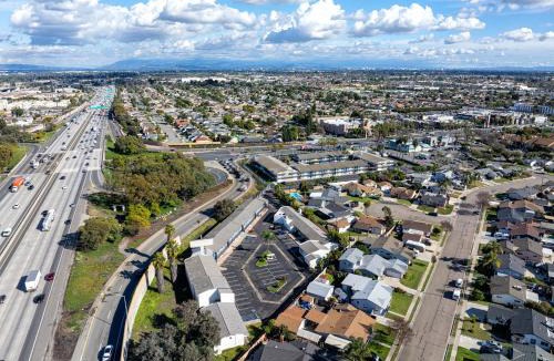 Northwest Anaheim Hotel | The Buena Park Hotel & Suites