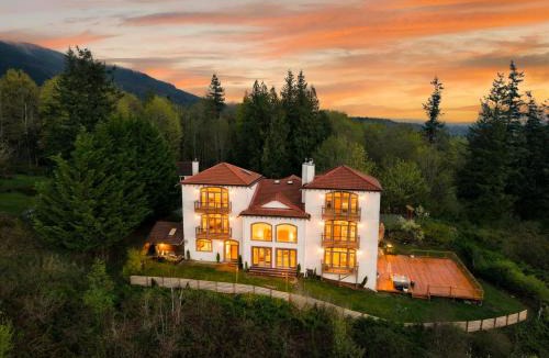 Sedro-Woolley House | The Casa Grande - Weddings & Gatherings
