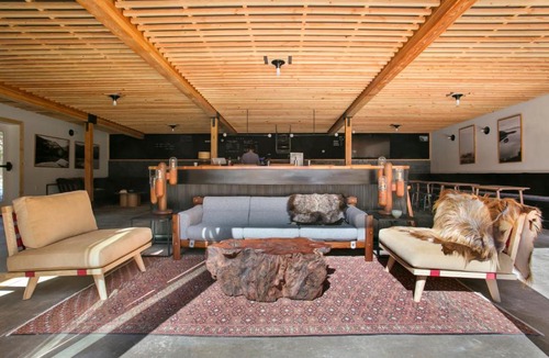 Lakeside Park Hotel | The Coachman Hotel