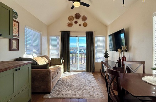 Ivins Cottage | The Cottonwood @ HSRV