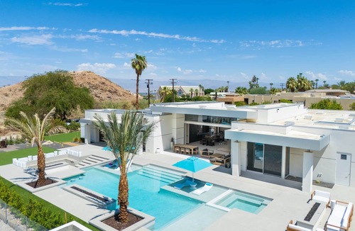 Palm Desert House | The Desert Mountain Compound