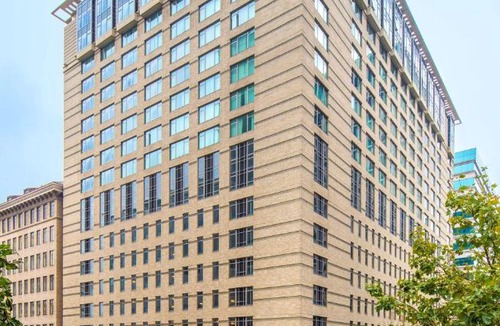 Downtown Portland Hotel | The Duniway Portland, A Hilton Hotel