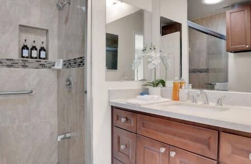 West Covina Apartment | The Emerald Retreat - BRAND NEW !