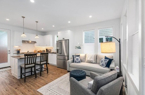 Whittier Heights Apartment | The Greenwood Gem