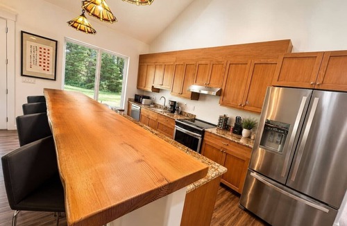 Freeland House | The Lodge at 23-Acre Whidbey Estate