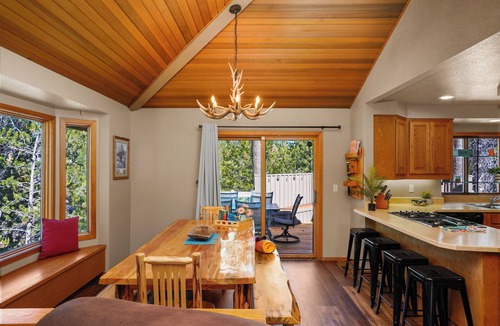 Deer Park House | The Lodge at Belknap 3