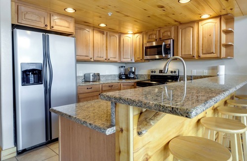 Meadow View Heights Apartment | The Lodge at Duck Creek