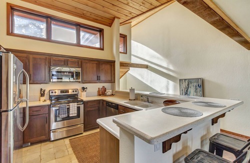 Deer Valley Condo | The Lodge at Ridgepoint-Ski Out Access to Deer Valley Slopes!Walk to Silver Lake