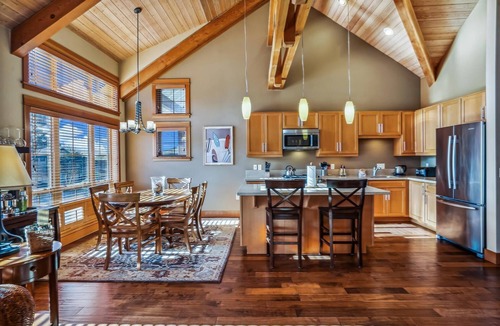 Tolovana Park House | The Lodges A-2 - 1 Block to the Beach!