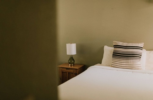 Long Barn Cabin | The Long Barn Lodge - Luxury Cabin L