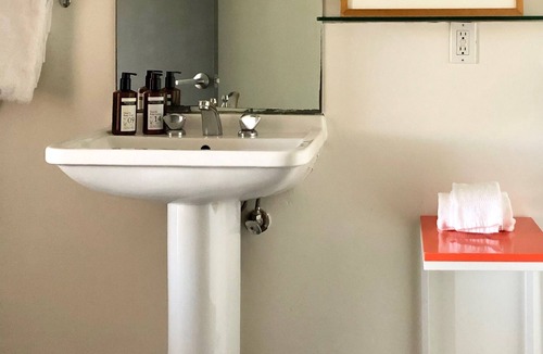 Eastern Malibu Hotel | The M Malibu