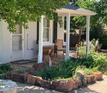 Kanab House | The Mayor's Suite @ The Historic Kanab Inn