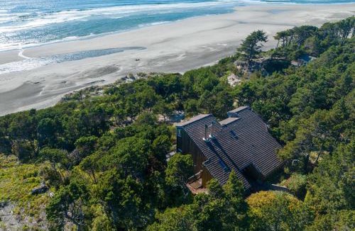 Logsden House | The Montage Seal Rock
