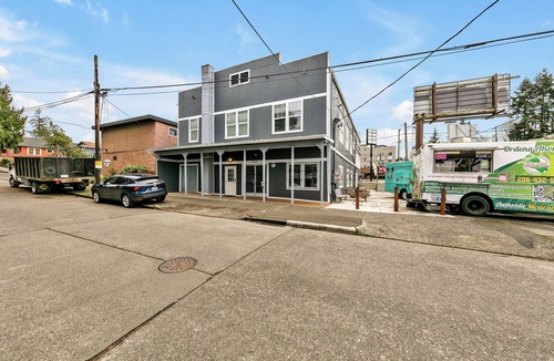 Columbia City Apartment | The Nest At Columbia City