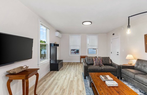 Stanwood Apartment | The Nighthawk Eyrie
