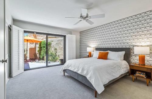 Palm Springs House | The Palm Springs Gem- Waverly Park Condo Monthly Stays