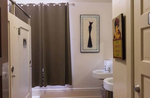 Centralia Bed & Breakfast | The Peak at Centralia Square | Room 308