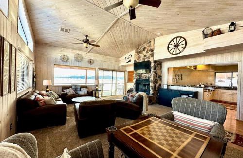 Mammoth Creek House | The Perch At Panguitch Lake