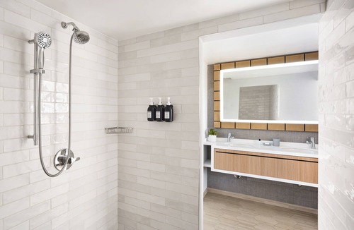 Downtown Hotel | The Pierside Santa Monica