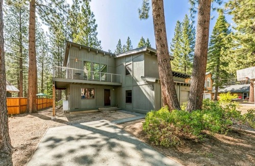 Pioneer Trail House | The Pine Valley Retreat | Modern Comfort & Forest