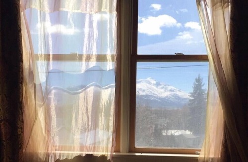 Prairie City House | The Prairie Rose Guesthouse- Strawberry Wilderness at your Doorstep