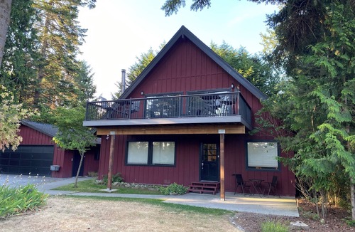 Eastsound House | The Red Harbor: Retreat/Refresh/Rekindle