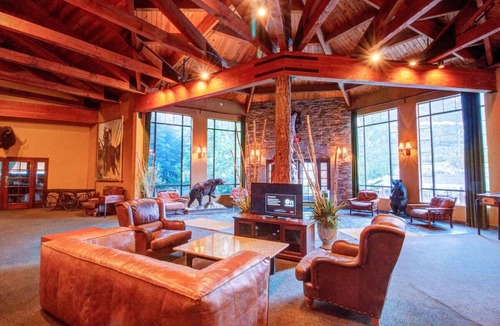 Mount Charleston Hotel | The Retreat on Charleston Peak, Standard Double Queen, Scenic Getaway!