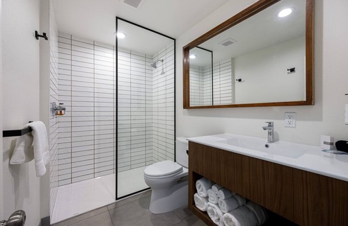 Uptown Design District Hotel | The Skylark a Palm Springs Hotel