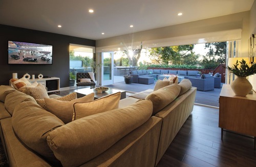 Chatsworth House | The Skyline: HOT TUB/Views/Firepit/Chic 3BR