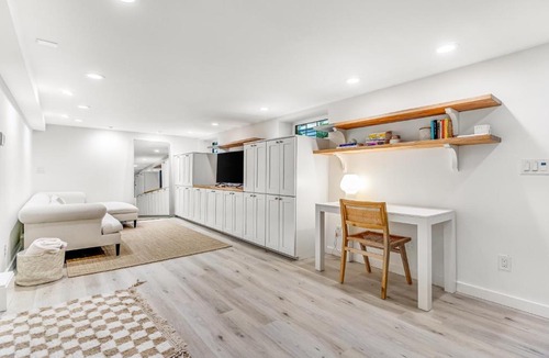 Queen Anne Hotel | The Studio