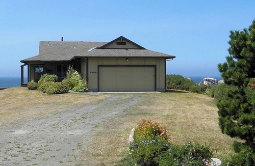 Bandon House | The Ulett Beach House