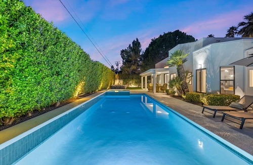 Sonora Sunrise House | The White House Private Palm Springs Retreat