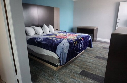 Bishop Hotel | Thunderbird Motel