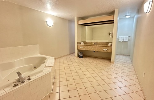 Castle Rock Hotel | Timberland Inn & Suites