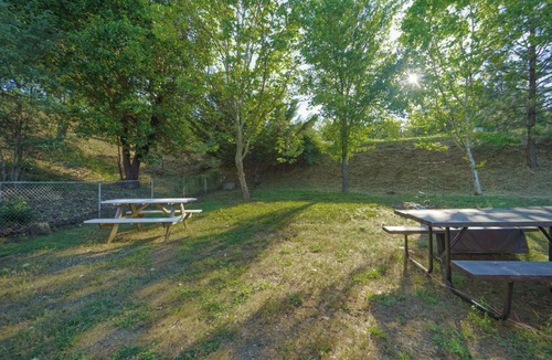 Weaverville Cottage | Tiny home in Weaverville, CA!
