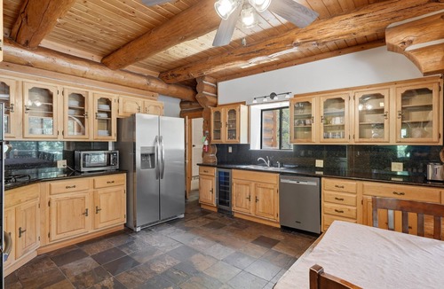Yosemite West House | Tioga Logs