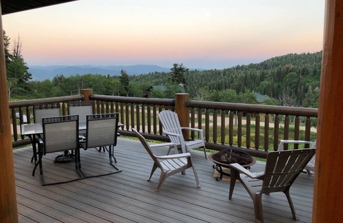 Tollgate Canyon House | Tollgate Canyon Cabin Sleeps 10 near Park City
