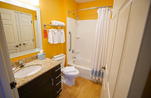 Southern Crossing Hotel | TownePlace Suites by Marriott Bend