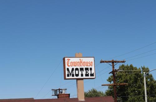 Bishop Hotel | Townhouse Motel