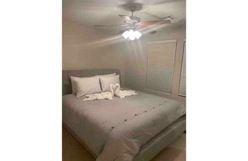 North Las Vegas House | Townhouse with 3 bedrooms and 2.5 bathrooms.