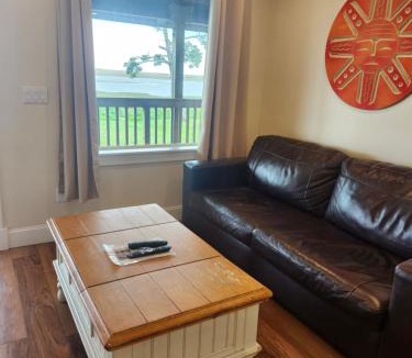 Tokeland Hotel | Tradewinds On The Bay