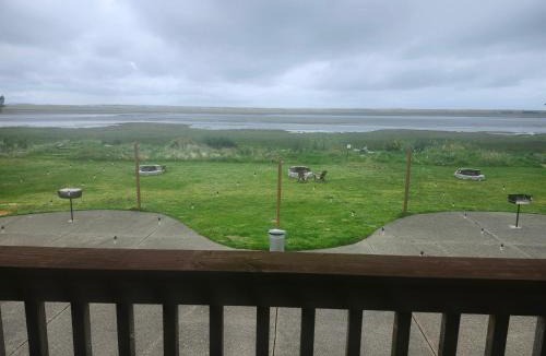 Tokeland Hotel | Tradewinds On The Bay