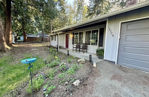 Burley House | Tranquil Retreat in Gig Harbor