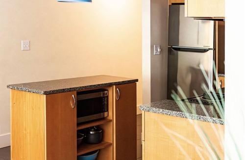 Marylhurst Condo | Tranquil Waterside Living: Dream Condo on the Lake!