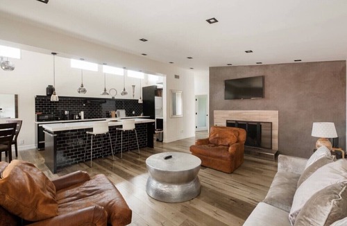 West Los Angeles House | Tranquility in Prime Location w Private Pool